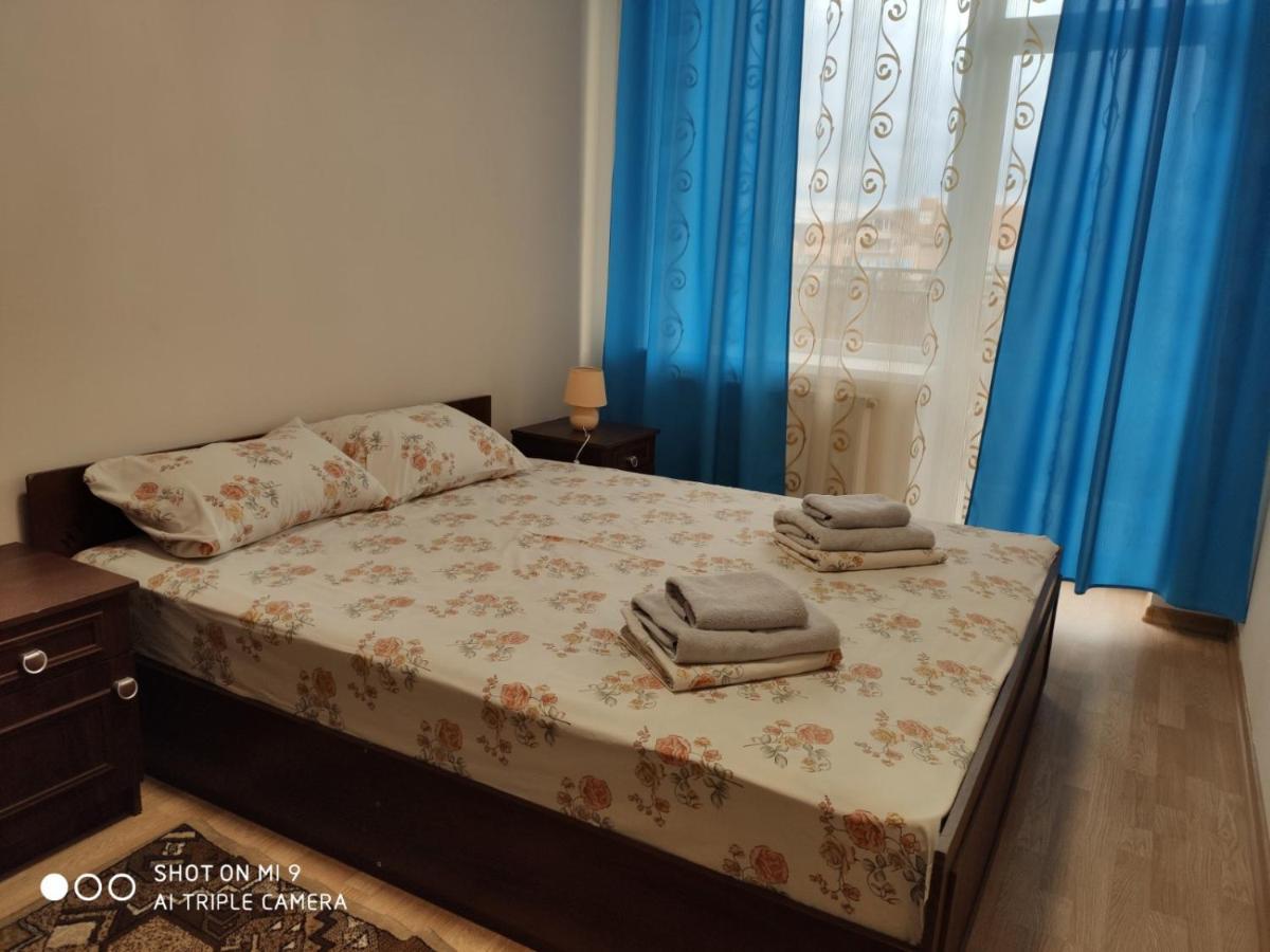 Apartments "Domovik" Івана Парканія 2А Кв 19 Moukatcheve Extérieur photo
