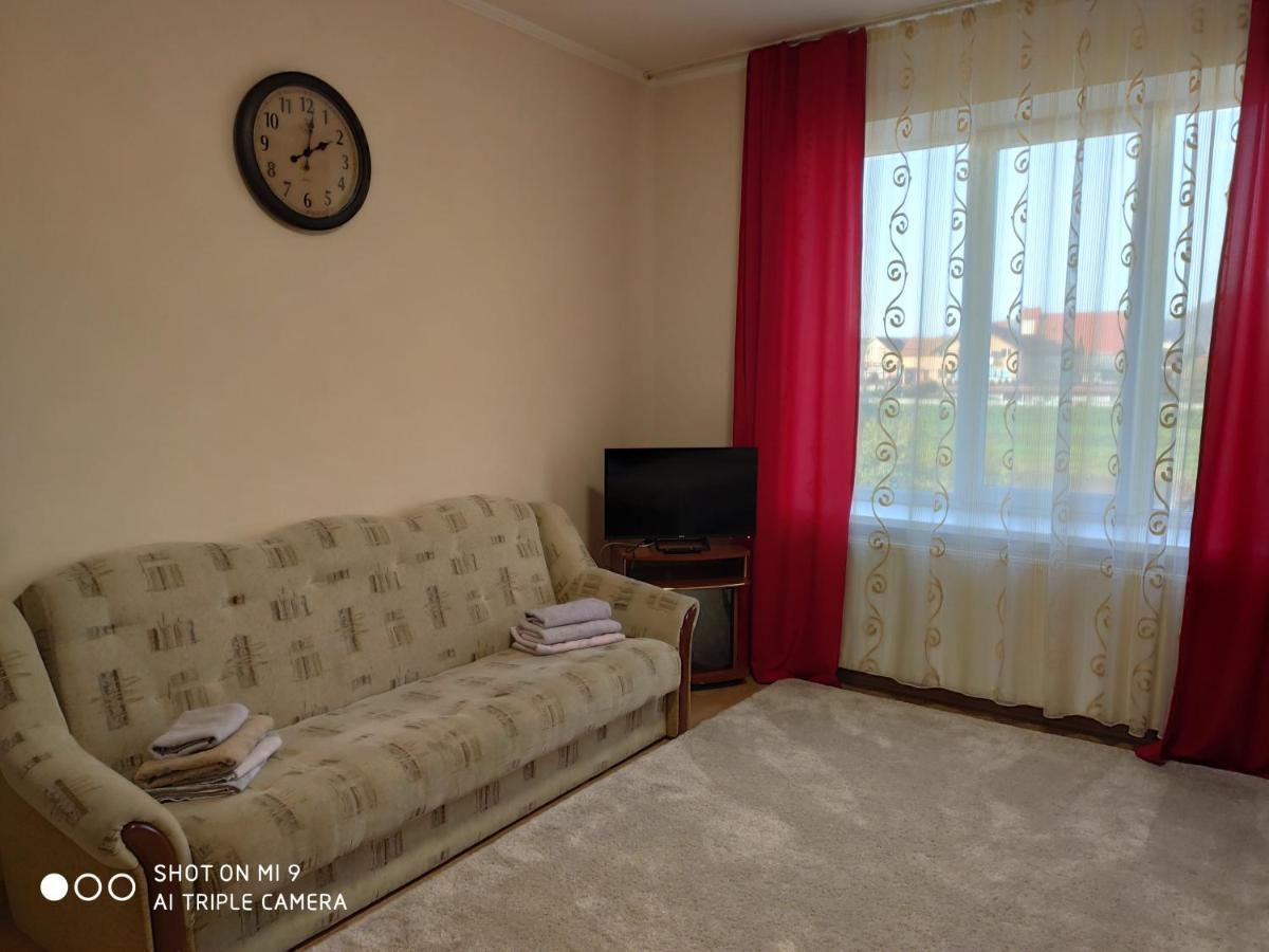 Apartments "Domovik" Івана Парканія 2А Кв 19 Moukatcheve Extérieur photo